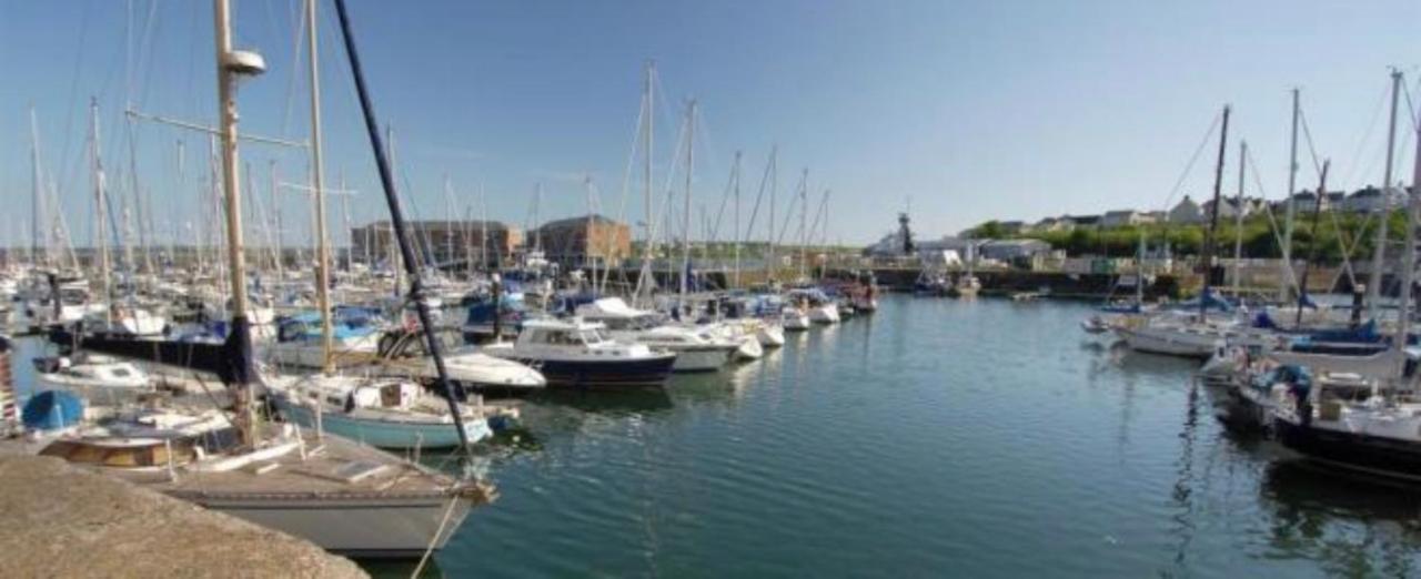 The Old Blue Shop Apartment Milford Haven Luaran gambar